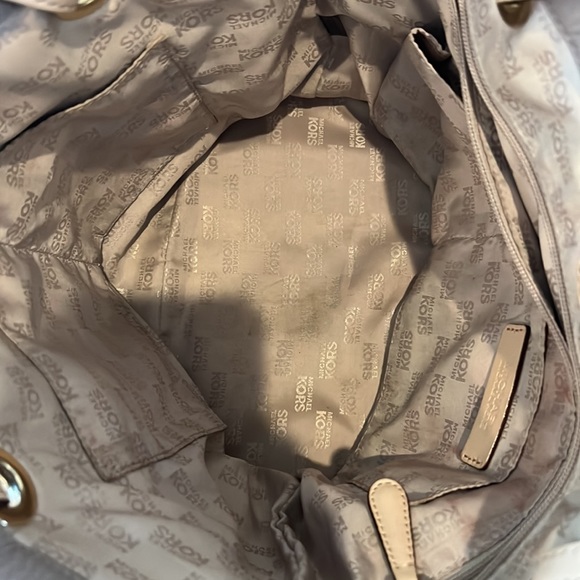 Michael Kors Purse - Picture 4 of 4